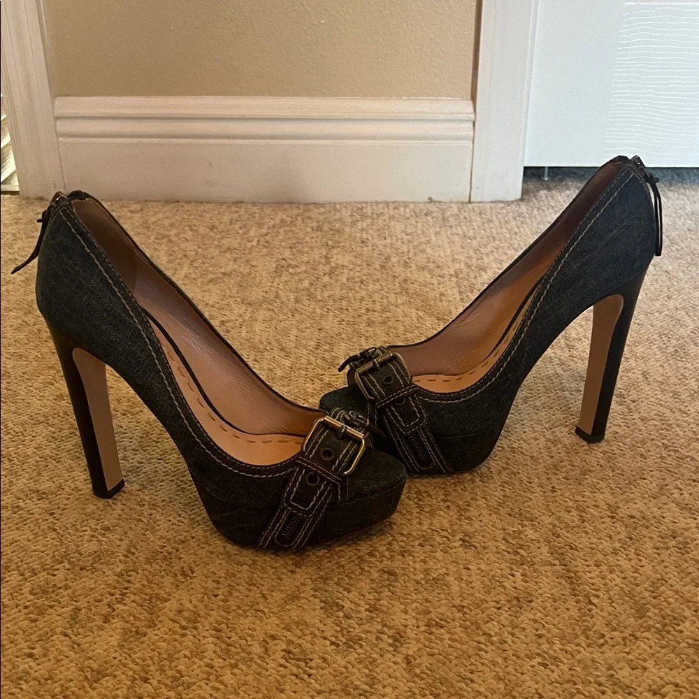 Miu Miu Dark Denim Peep Toe Heels in size EU 39 (US 8) - Picture 2 of 6